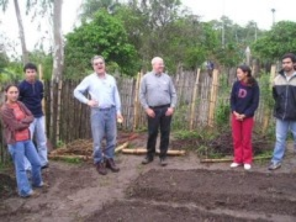 Gardens for Paraguay Gardens for Paraguay