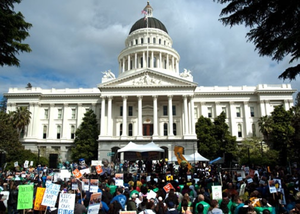 Escalating Education Escalating Education